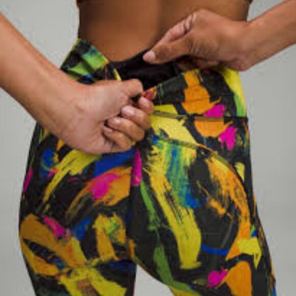 Lululemon Invigorate High-Rise Tight 25" Size 10 - Picture 5 of 15